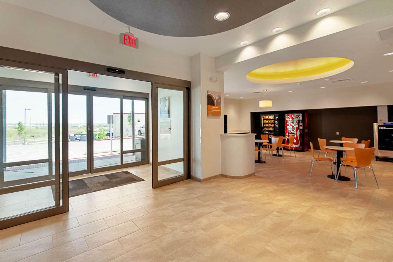 Studio 6 Austin Airport 外观 照片