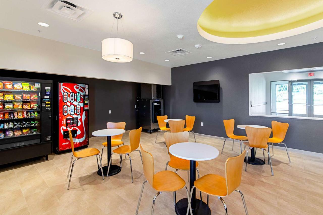 Studio 6 Austin Airport 外观 照片