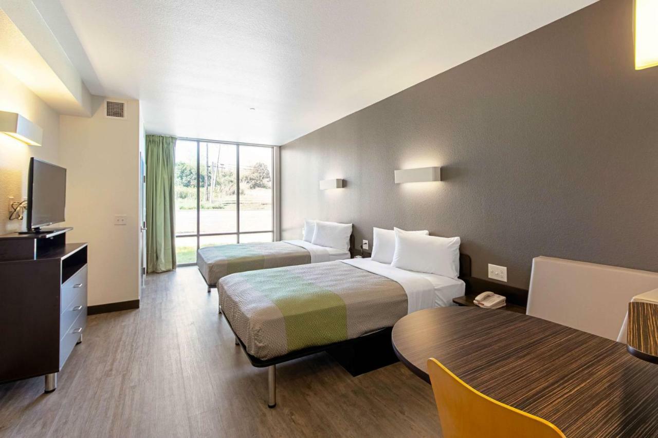Studio 6 Austin Airport 外观 照片